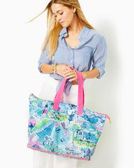 Lilly Pulitzer Getaway Packable Tote Whisper Blue Lilly Loves Nantucket | Women Bags