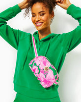 Lilly Pulitzer Jeanie Belt Bag Kelly Green Hibis Kiss | Women Bags