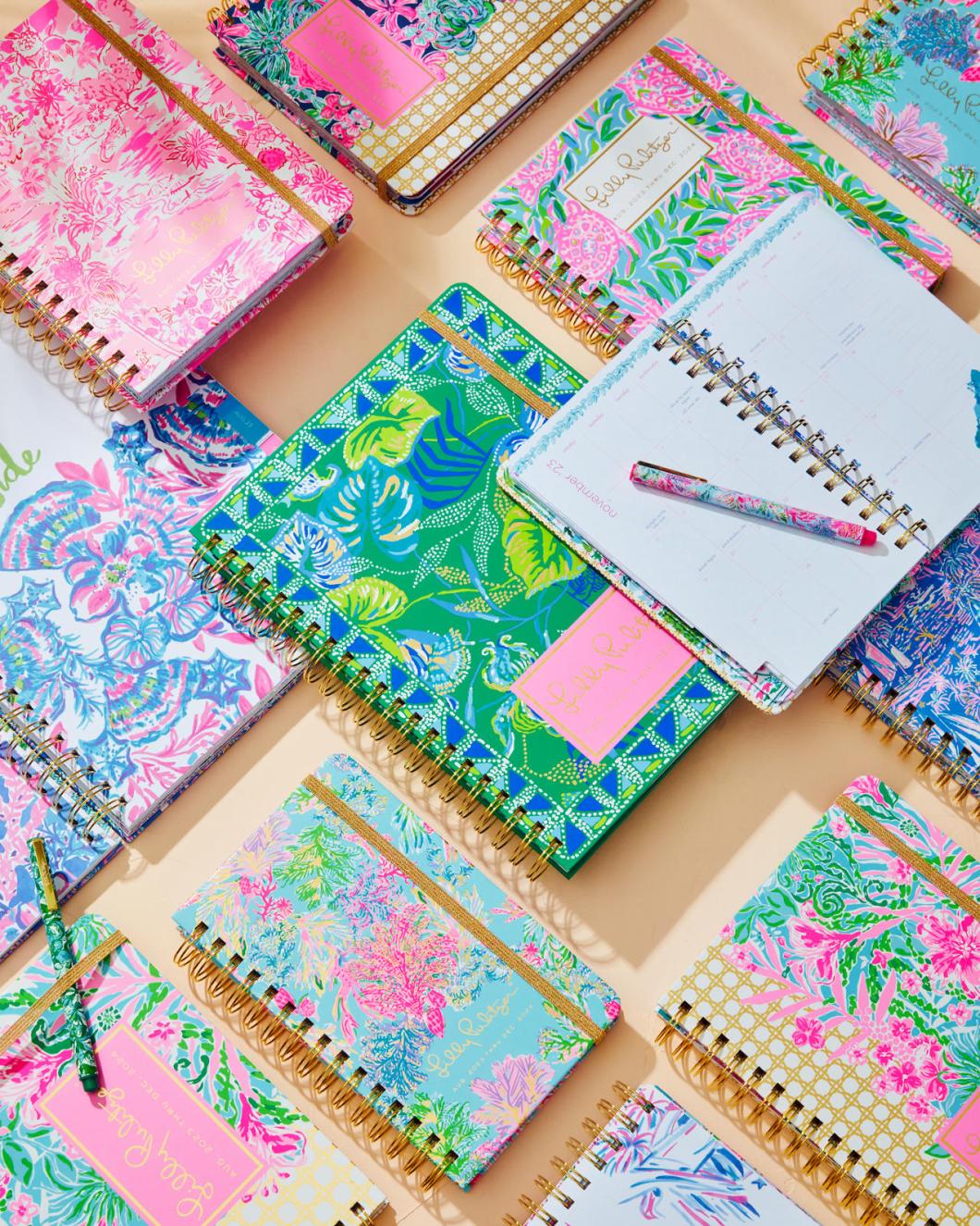 Lilly Pulitzer 2023-2024 17 Month Agenda Celestial Blue Cay To My Heart | Women Agendas &amp; Planners