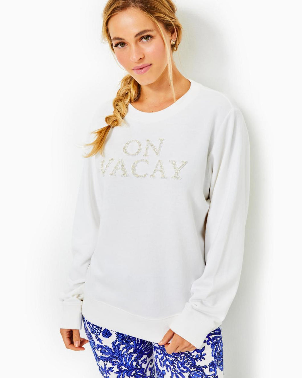 Lilly Pulitzer Ballad Cotton Sweatshirt Resort White On Vacay Embellished Graphic | Women Tops