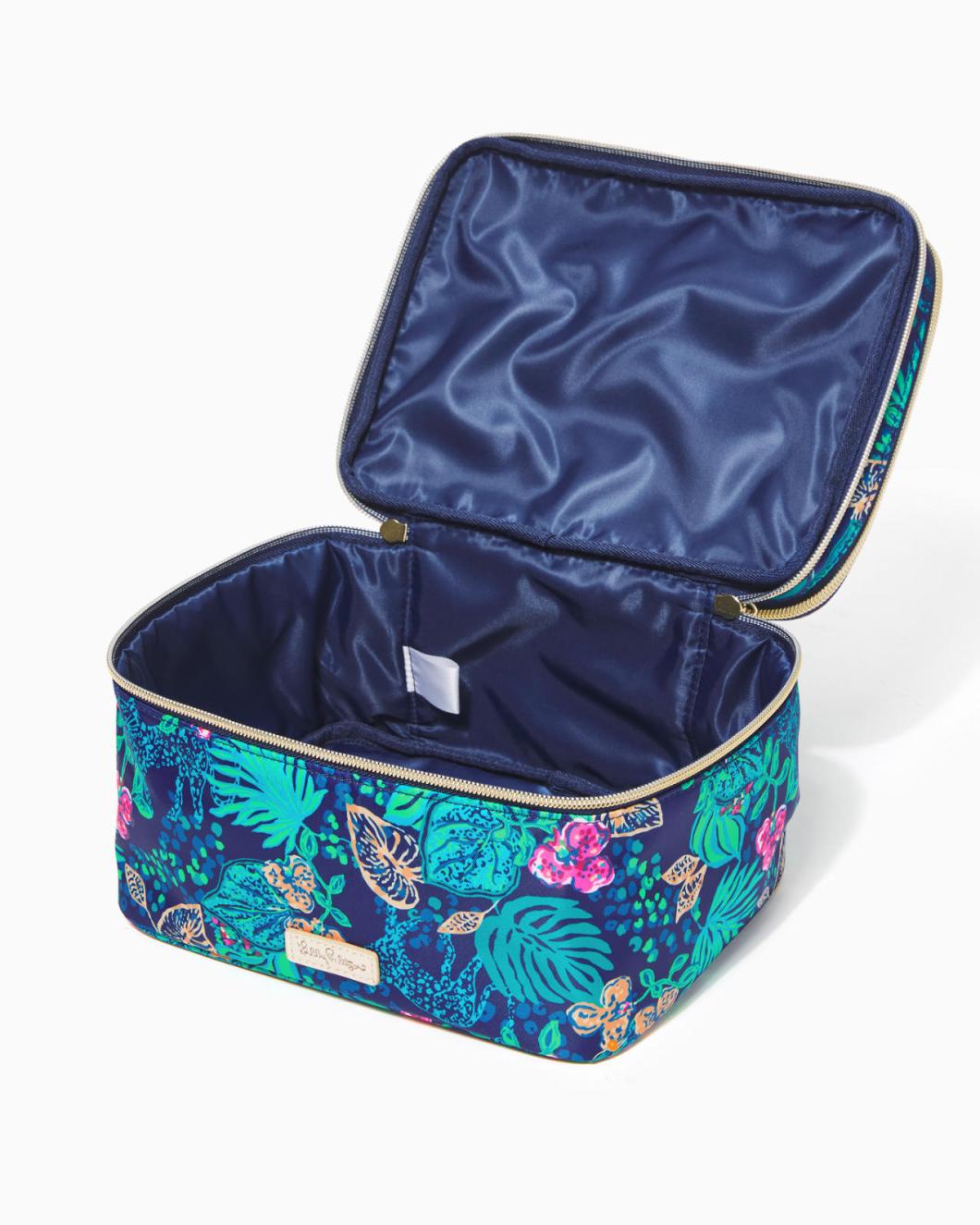 Lilly Pulitzer Devona Cosmetic Case Low Tide Navy Life Of The Party Accessories Small | Women Bags
