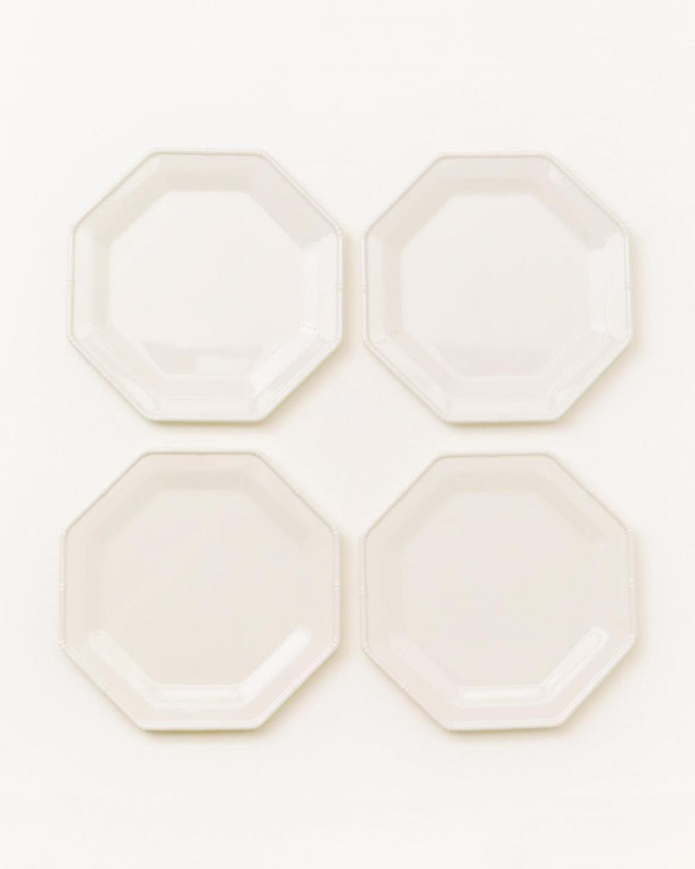 Lilly Pulitzer Melamine Dinner Plate Set Resort White | Women Home Decor