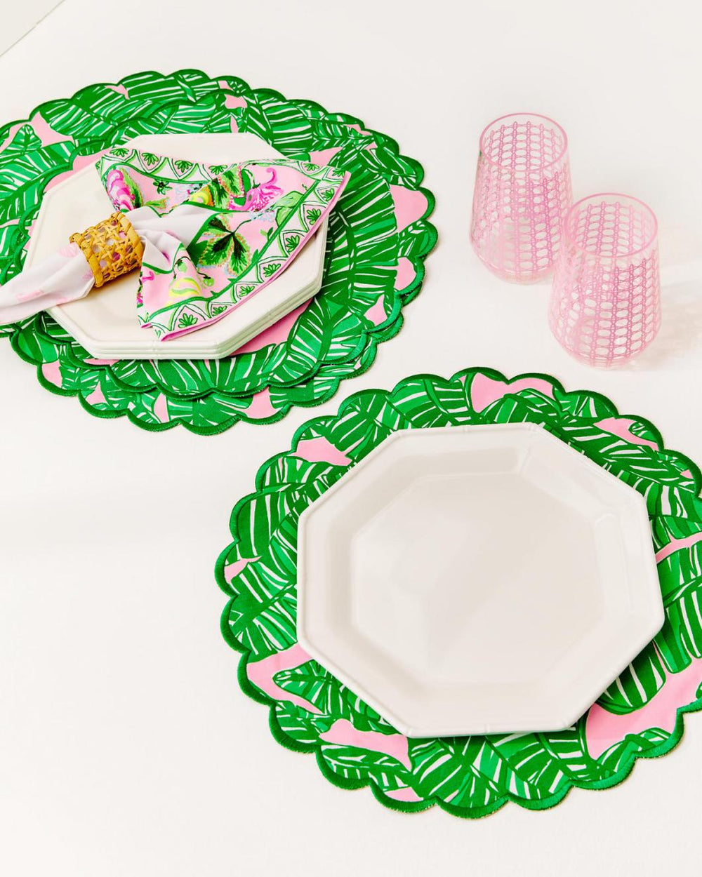Lilly Pulitzer Printed Scallop Edge Placemat Set Conch Shell Pink Lets Go Bananas | Women Tabletop