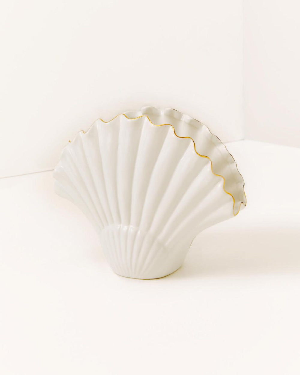 Lilly Pulitzer Seashell Vase Resort White | Women Home Decor