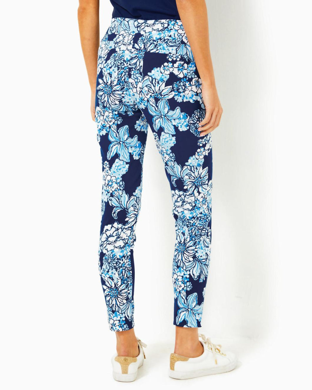 Lilly Pulitzer Upf 50+ Luxletic 28" Corso Pant Low Tide Navy Bouquet All Day Golf | Women Bottoms