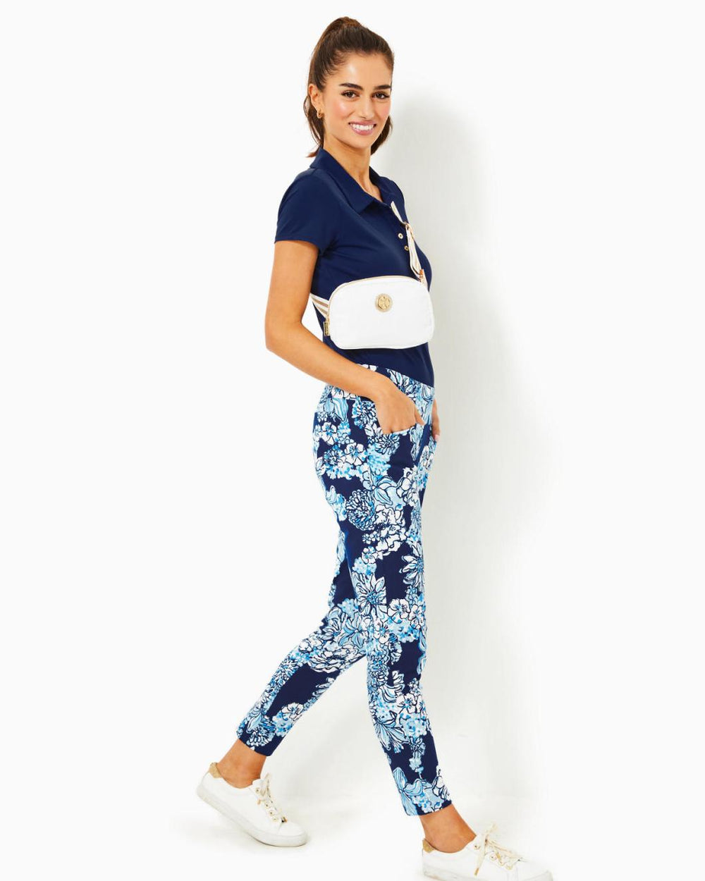 Lilly Pulitzer Upf 50+ Luxletic 28" Corso Pant Low Tide Navy Bouquet All Day Golf | Women Bottoms