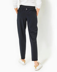 Lilly Pulitzer Upf 50+ Luxletic 28" Run Around Pant Onyx | Women Bottoms