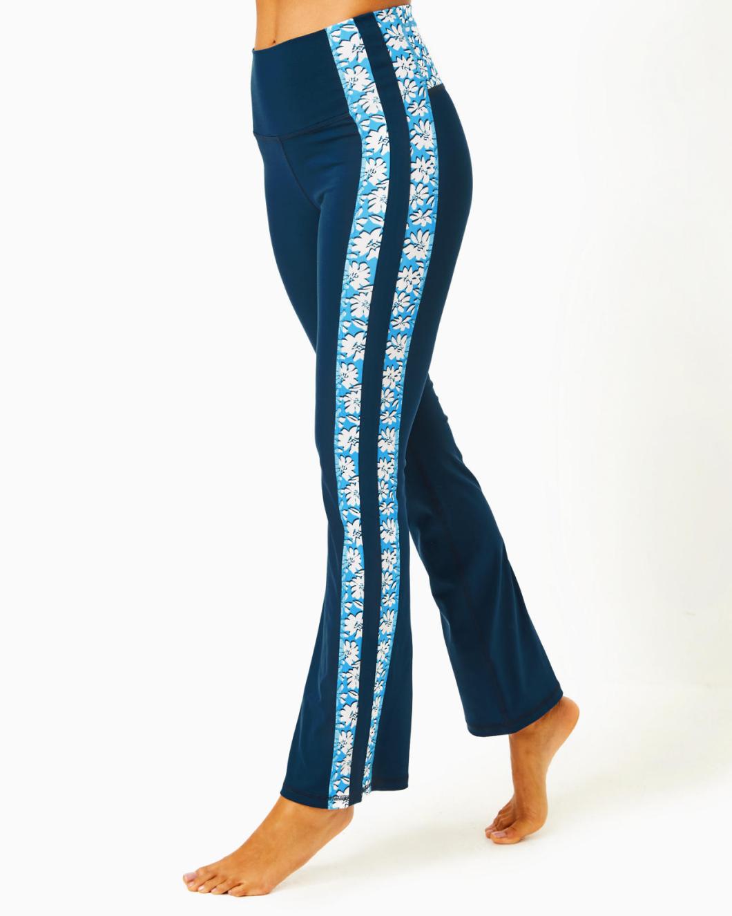 Lilly Pulitzer Upf 50+ Luxletic 31.5" Carpe Vita Flare Legging Low Tide Navy | Women Bottoms
